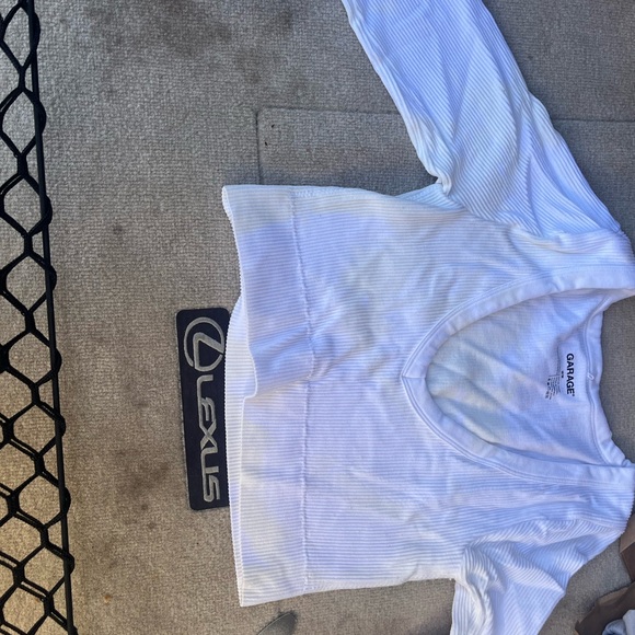 White long sleeve garage crop top - Picture 1 of 1